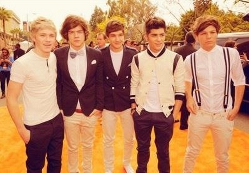 Official Lover of @onedirection
Directioner 4 life
I follow back :)