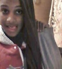 ~ α gαrotiinhα imperfeitα,
αqeelα qeê chorα de dor,
αqeelα qeê ja sofreu poor αmor,
αqeelα qe sαbe se αrrepender ♥