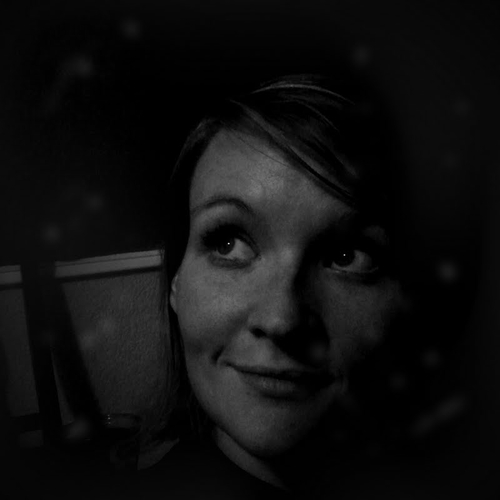 liziwrites's profile picture. scribbles from a crazy woman to a crazy world