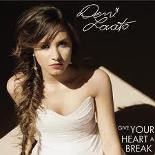 i got and add back from @selenagomez on youtube i am wating for @codysimposn to follow me back again i will wait i seen @bigtimerush live aug 1 2012