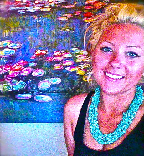 Traveling the world gathering ideas to Create. Connecting with people to inspire, support & market. Entrepreneurship & Design make my heart beat.