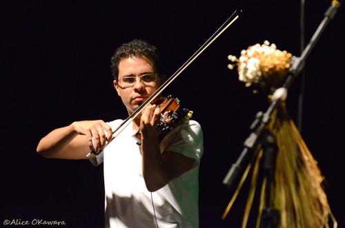 Músico e violinista