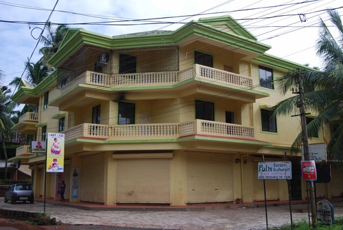 2 bedroom apartment in Benaulim. Close to beach and amenities. Fully fitted kitchen, bathroom, balcony and aircon.