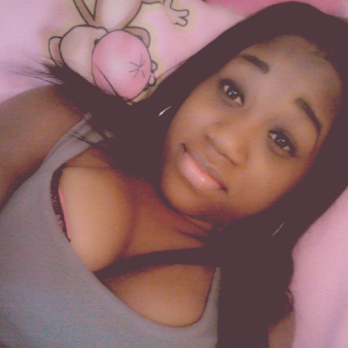 --- | De'Ja | Short | 15 | | IG: Realeeee | ✌..