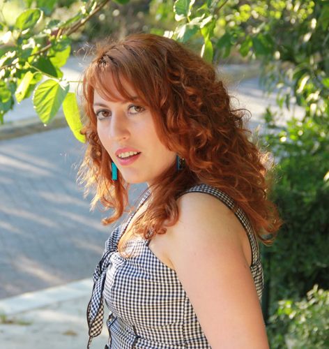 Singer, Songwriter, Vocal Coach. It's all about music..
http://t.co/wANS1iQGk9