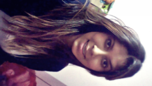 Akela Caroline de 16 anos Quee ama o time dela TRICOLOR irmã da @Vicks_1 minhaa Gata sou brincalhona super legal e amo minha Best #Luara