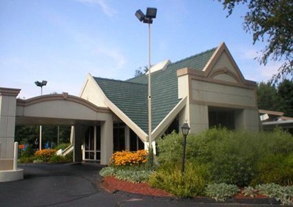 125 Mohawk Trail Greenfield, MA 01301‎
(413) 774-2211