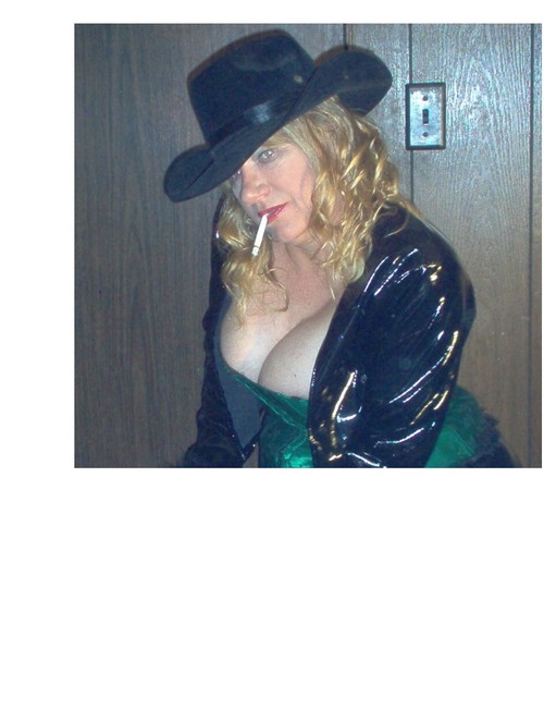 Milf who loves to do amateur porn! 
https://t.co/glU5wNNJZb
