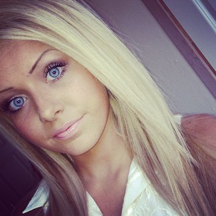 hey i am ★!!   i follow back