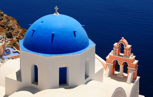 SUPPORT us by FOLLOWING us! For Greece lovers or travellers! Mention to us your holiday pic from Greece or tweet any short question you may have while there!