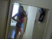 @só mais uma menina comum :)
q gosta do q faz :)