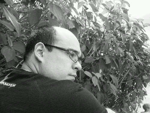 Financiero, con mucho de Geek, corredor aficionado y esposo de @tosorito