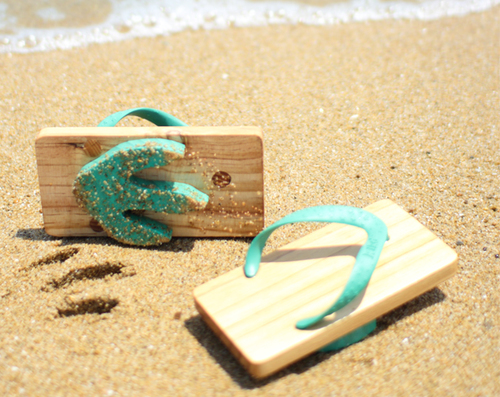 kukkia_Japan's profile picture. 木のおもちゃ、gg*と kiko+のメーカーです。
デザイン、企画から、生産まですべて自社で行っております。
OEMでは無印良品さんの玩具も手がけております。
国内／海外での自社製品の販売、若手デザイナーのブランド立ち上げのproduceなどもしております。よろしくお願いします☆