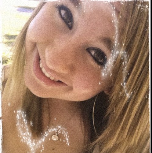 Lil_MissLele's profile picture. Well, im a fun, outgoing, crazy girl. And i love my followers,  so you should follow me.! :D