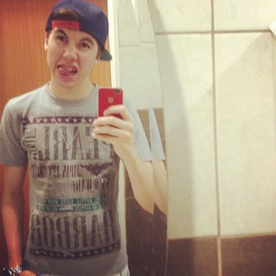 Modelo, humorista e participante de um reality show da MTV ;*