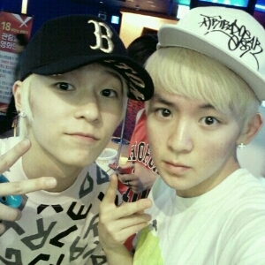 @TEEN_TOP 창현.. 알러뷰 !! 제이알 좋아해~~