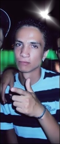Espinho Quando ttem de ffurar desde peQeno ttrÁs a pontta ;]]*
,,, Bandido  Fudido reina desde criÁnça .$$ '