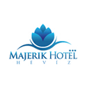 Gyógyszálloda Hévíz - a Hotel Majerik*** alig 100 m-re a hévízi tótól várja kikapcsolódásra vágyó Vendégeit.