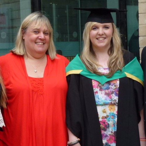 PaulaLyons08's profile picture. 