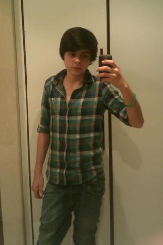 iFAKERAGEZzx's profile picture. Le petit singe Gameur ! J'aime les mouches (l) Membre de la team #TeamIllitré en scred !