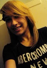 ooi sou dona das @WINNKS , sou gemêa da @_LoiraLaxsini , irmã & confidente da  @kaa_patronnelly & namorada do @GuiAtacantes__   ♥