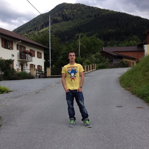 trissie18's profile picture. 