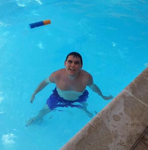 AngelVelascoLop's profile picture. 15/12/1989, sociólogo,locutor y  recién estrenado vocalista de heavy metal. Optimista, ¡mucho humor y amor!