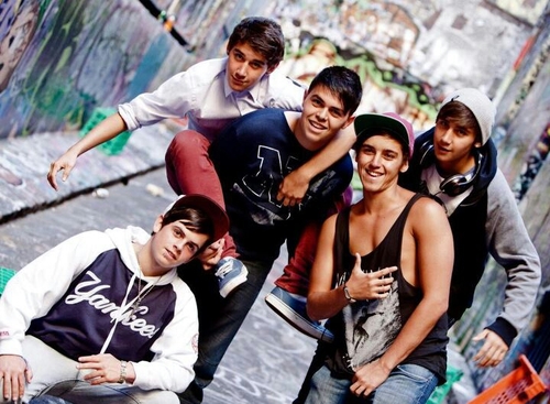 Janoskiaanss's profile picture. JANOSKIANS!! nothing else i can say they are just amaziing