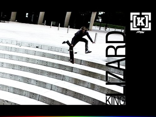 woon je in schuytgraaf of in arnhem en je sk8 follow dan.aak een skate filmpje en tweet het naar ons
m