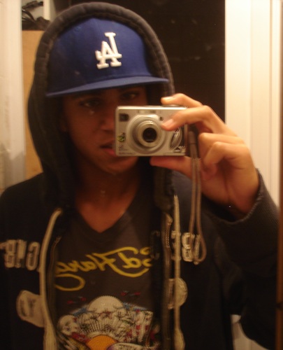 Eu sei que as vezes é foda, dá vontade de parar , mais se eu parar quem vai ter história pra poder contar ? !! ... ♪♫    @Baabii_Duarte ♥    #Deus !!! s2