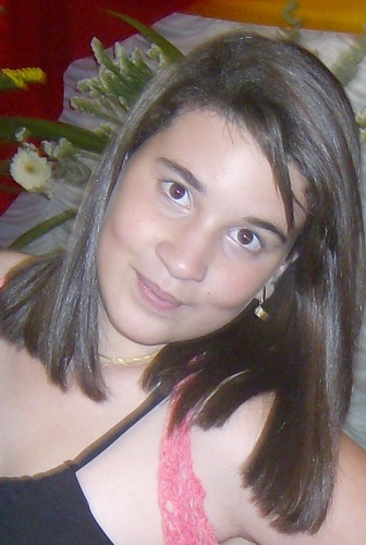 A gente não precisa estar colado pra estar junto,nossos corpos se conversam por horas e horas...
       Te Vivo @luansantana