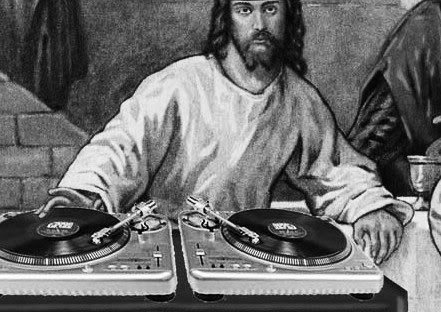 nací el 24 de septiembre de 1986,actualmente me desempeño como DJ y tecnologo en control ambiental ,actualmente sigo  mis estudios en ingeniería ambiental.