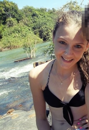 E tudo que um dia foi bom,eu irei guardar na memória. (: