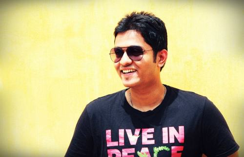 Head Product Management ICICI Lombard, ex-people group (https://t.co/jO0XRfl0N6, Mauj Mobile, https://t.co/vRRNCXbhap)