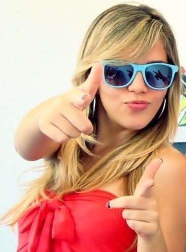 Woman has attitude is not one that pretends to be holy, but one that never gives up absolutely nothing ;)