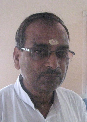 A devotee, a seeker, a wanderer, a traveler.  A humble disciple of Swami Bhoomananda Tirthaji,