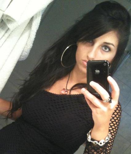 feminity378's profile picture. 