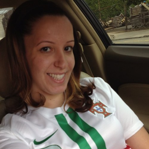 AdrianaPadinha's profile picture. 