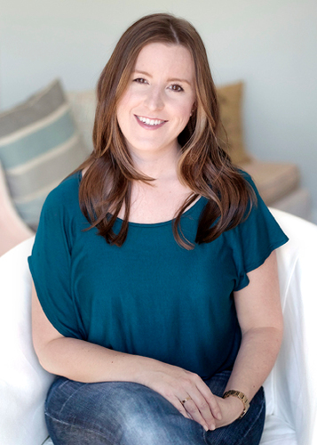 Professional Organizer. Into: organizing/design/decor/art/architecture/food/wine/ travel/books/movies/music/gemology/animals/ entertaining/laughing & learning