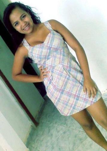 14 anos, evangélica, flamenguista, 
amiga, companheira, e feliz... tente viver sua vida deixa a minha em paz