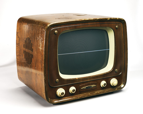 Quel était le programme TV diffusé ce soir, il y 40 ans, jour pour jour ? Revivez en live la grille télévisée 40 ans en arrière.
