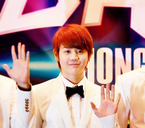 อันยองครับ ผมชื่อยังโย #บอท ผมน่ารักน่ากอดมาฟอลผมเยอะๆน่ะครับ