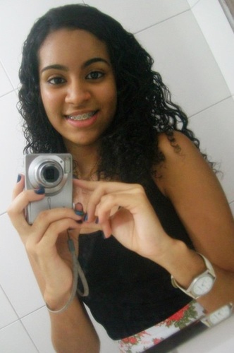 Atriz de mentira, cantora de banheiro e produtora da minha própria vida. Dona do @BaianasDoSaiddy . Apaixonada pelo @kekesaiddy @DrackSaiddy 3