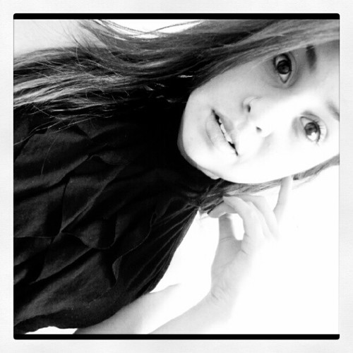 Ia fazer uma bio top, mas a Janny me chamou para dar um rolé. Kiss.@EverChamel My love. Oficializado por ela. ♥