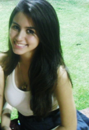 Eu só preciso levar a vida, eu só preciso desfocar do sonho que me deixa míope e enxergar além.