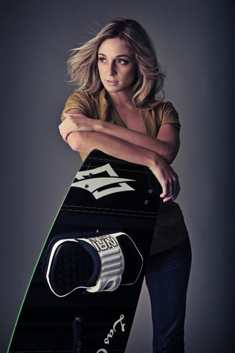 Venaissance Girl (n.) A woman with broad interests and accomplishments in all things Venice (arts, fashion, action sports, environment, tech)
See also @grettak