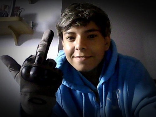Sou um Vellmontt ;Pp, e sou môo da @feer_ananda s2 !