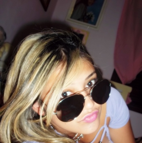 não sou tão boba quanto dizem,não sou tão boa quanto falam,
sou esperta e não me deixo levar pelos outros,apenas tenho opinião propria!!