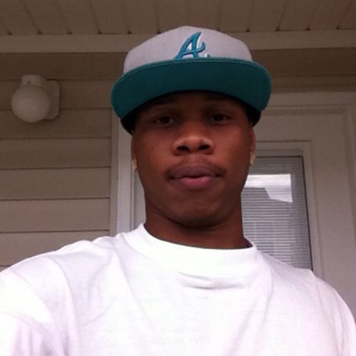 Imbreaded23's profile picture. 