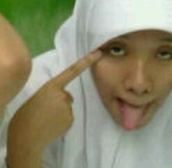 cew yg klw chat sm cow psang foto tnpa jilbab, mulut gak beretika, murahan doyan cow org, gampang dijadiin pelampiasan doang. DISINI lo kenal enur seutuhnya!